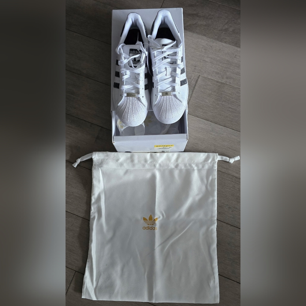NIB - adidas Superstar Swarovski White Black dust bag Included Size 6.5 Womens - Picture 7 of 10
